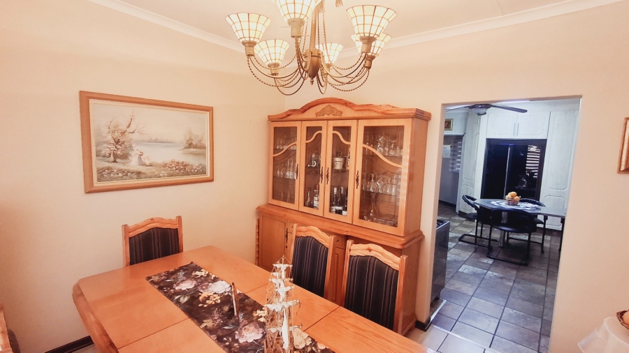 To Let 3 Bedroom Property for Rent in Vaalpark Free State